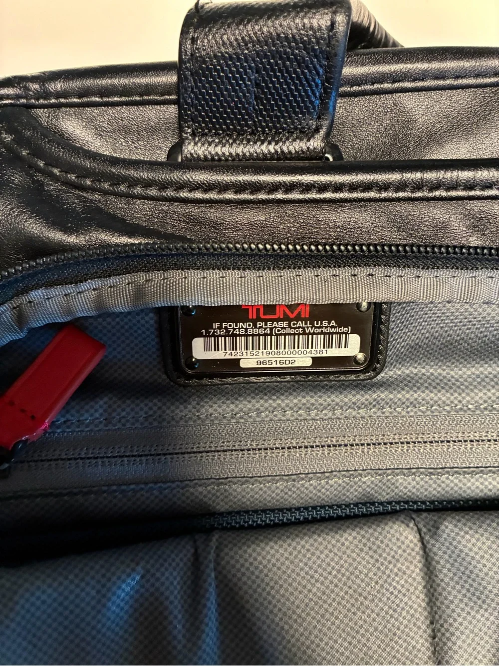 Tumi Alpha 2 Napa Leather Laptop Bag 96516D2 With Dust Bag and Shoulder Strap